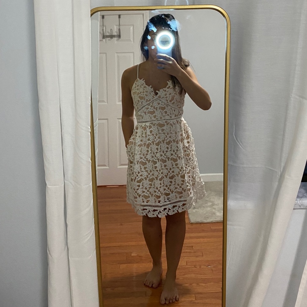 Women's Sleeveless Lace Dress